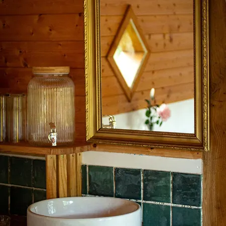 Tinyhouse Insolite - Au Bout Du Chemin - 10 Min De Foix *